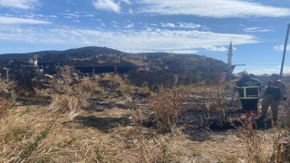 Karsta metruk binada yangın çıktı