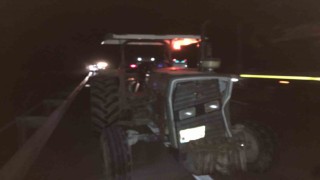 Kastamonuda otomobil, kum yüklü traktöre çarptı:1 ölü, 5 yaralı