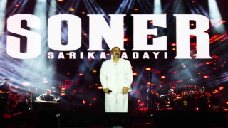 Kayserililer Soner Sarıkabadayı ile eğlendi