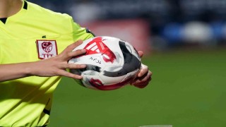 Kayserispor - Beşiktaş maçının hakemi Adnan Deniz Kayatepe oldu