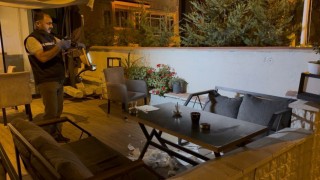 Kefeye silahlı saldırı kamerada