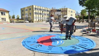 Kepez Belediyesinden okullara bakım, onarım ve temizlik desteği