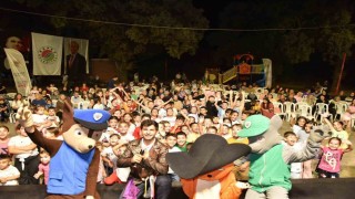 Kepezde çocuklar Sahne Kepez ile coştu