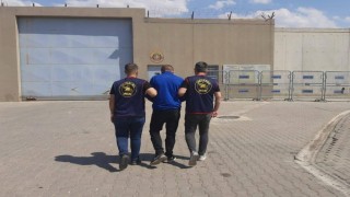 Kesinleşmiş hapis cezasıyla aranan uyuşturucu taciri yakalandı