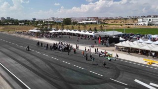 Kıbrıs çıkartması kahramanı Cengiz Topelin ismini taşıyan İHA ve model uçak pisti törenle açıldı