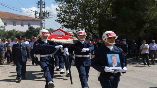 Kıbrıs Gazisi Rafi Koç, askeri törenle son yolculuğuna uğurlandı