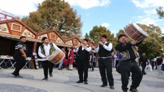Kırşehir esnafından davullu, zurnalı Ahilik daveti