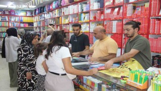 Kırtasiyelerde okul alışverişi yoğunluğu başladı