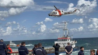 Kocaeli Valiliği: Karaya oturan gemideki 7 personel tahliye edildi