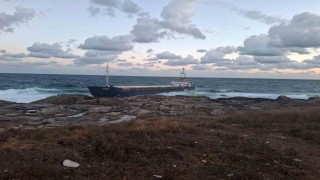 Kocaelide karaya oturan yük gemisinde bulunan 7 personelin tamamı havadan tahliye edildi