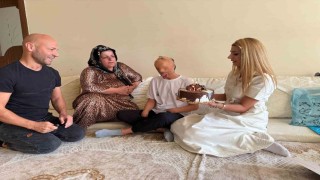 Kocaelinden Yüksekovaya sevgi seli: Özel gereksinimli öğretmen bir çocuğun hayatına dokundu