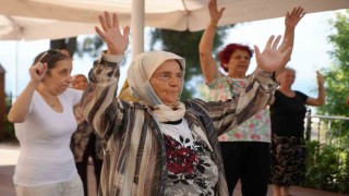 Kocaelinin çınarları ikinci baharlarını kulüpte yaşıyor