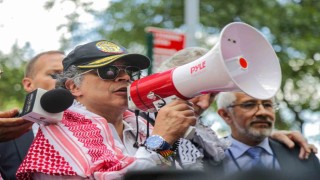 Kolombiya Devlet Başkanı Petrodan ABD askerine: Donald Trumpa boyun eğmeyin. İnsanlığa hizmet edin