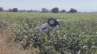 Kontrolden çıkan araç takla atıp tarlaya uçtu: 1 yaralı