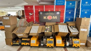 Konyada kaçak sigara üretilen eve baskın: 220 bin makaron ele geçirildi