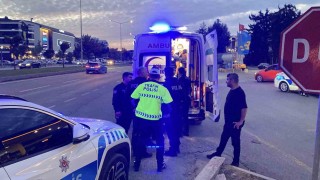 Köprüye çıkan şahsı polis ikna etti