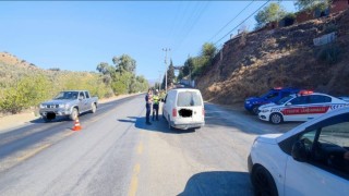 Köşkte jandarmadan trafik denetimi