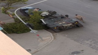 Kovancılarda ağaç dalları kırıldı