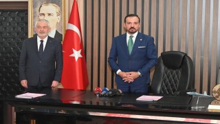 Kürşad Zorludan Özgür Özele gönderme: Sayın Özel balıkçılığı önemsiyorsa İzmir Körfezine gidip bir baksın