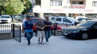 Kuşadasında 14 yıl hapis cezası bulunan şahıs JASATın operasyonuyla yakalandı