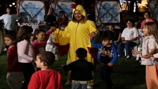 Kütahya Belediyesi renkli etkinliklerle çocukların yüzünü güldürdü