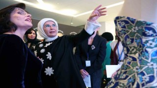 Kütahya çinisi New York Türkevinde tanıtıldı