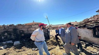 Kütahya İl Genel Meclisinden evi yanan köy muhtarına Geçmiş olsun ziyareti