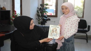 Kütahyalı Yazar Ayşe Karaca Durakın Elanın Hayvan Sevgisi isimli kitabı çıktı