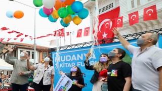 Lösemiyi yenen 11 yaşındaki Ali Demir için binlerce balon göğe yükseldi