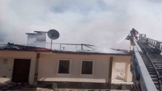 Malatyada iki ayrı noktada çıkan yangın söndürüldü