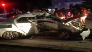 Malatyada iki otomobil çarpıştı: 3 yaralı