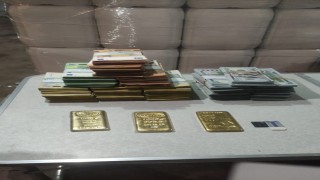 Manavgat Belediyesi yolsuzluk ve rüşvet soruşturmasında 3 kg külçe altın yarım milyonun üzerinde döviz ele geçirildi