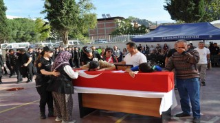 Manisadaki tır faciasında yaralanan polisten acı haber