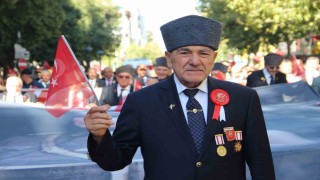 Manisalı kahraman gaziler kardeşlik yolunda yürüdü