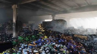 Mardinde içecek deposundaki yangına TOMA müdahale etti