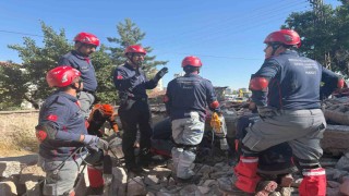 Melikgazi Arama Kurtarma Ekibi deprem tatbikatında yerini aldı
