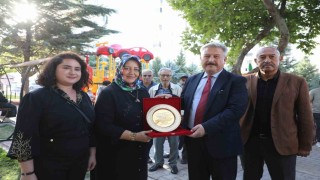 Melikgazi Belediyesi, Bahçelievler Mahallesindeki parkı yenileyerek yaşam alanına dönüştürdü