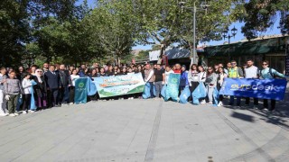 Meramda çevre farkındalığı yürüyüşü