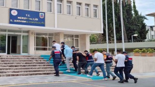 Mersinde 10 hükümlü yakalanıp cezaevine teslim edildi