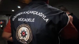 Mersinde 12 düzensiz göçmen yakalandı