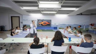 Mersinde 5 bin 547 öğrenci yaz tatilini bilimle geçirdi