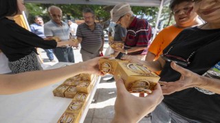 Mersinde kandilde 15 bin kandil simidi dağıtıldı