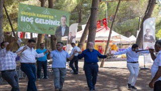 Mersinde muhtarlar hem stres attı hem de sorunlarını paylaştı