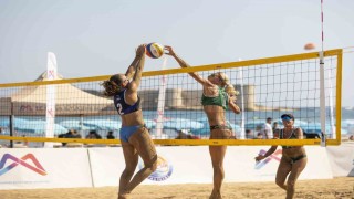 Mersinde plaj voleybolu heyecanı başladı