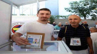 Mert Hakan Yandaş, oyunu kullandı