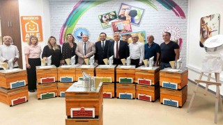 Migros Aile Kulübünden kursiyerlere arıcılık başlangıç seti desteği