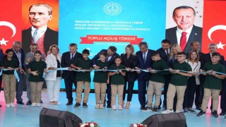 Milli Eğitim Bakanı Tekin, Gaziantepte 3 okulun açılışını yaptı