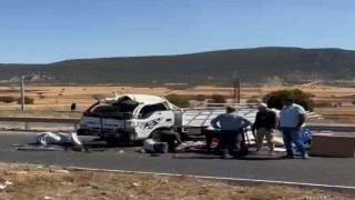 Minibüs ile kamyonet çarpıştı: 2 yaralı