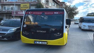 Minibüsün çarptığı yaya ağır yaralandı