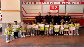 Minikler gönüllü itfaiyeci oldu
